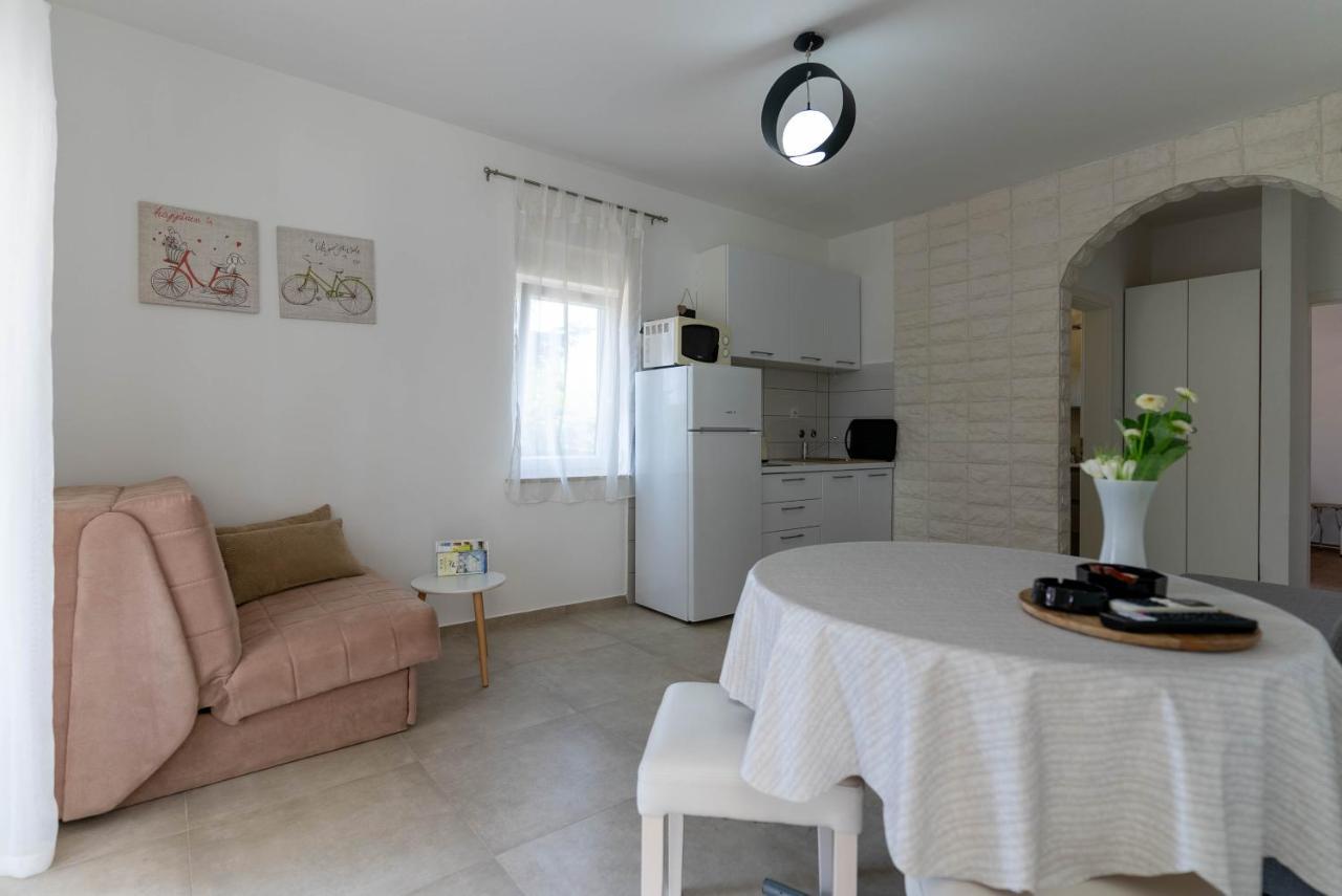 Briuni Riviera Apartment Pula Exterior photo