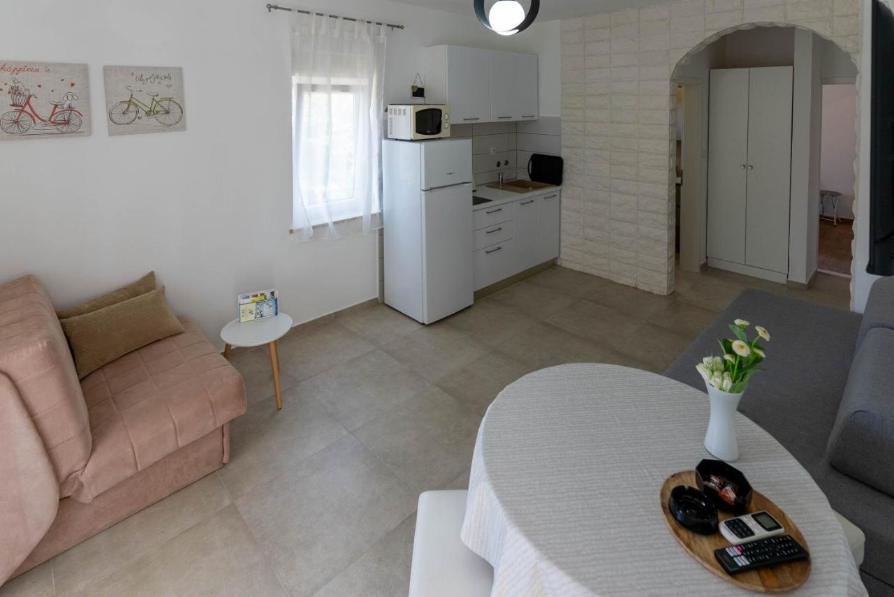 Briuni Riviera Apartment Pula Exterior photo